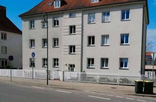 Wohnung mieten in Friedrich-Wilhelm-Straße 14, 17235 Neustrelitz, 3-, 67 qm, Keller, in zentraler ruhiger Lage in NZ, Altbau, zu vermieten