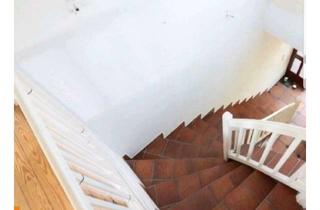 Wohnung mieten in 25451 Quickborn, Gepflegte 3-Zimmer-Dachgeschosswohnung mit Einbauküche in Quickborn-Heide