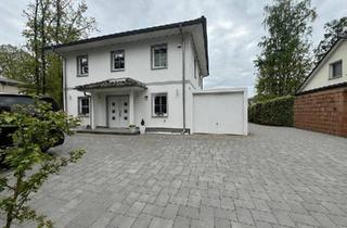 Villa kaufen in 15345 Altlandsberg, Petershagen/Eggersdorf - Exklusive Stadtvilla mit Pool, und großer Sonnenterrasse