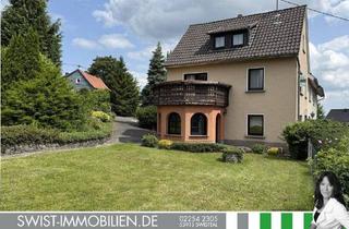 Einfamilienhaus kaufen in 53560 Vettelschoß, Vettelschoß - FREIRÄUME: Großes Haus mit fünf Schlafräumen, drei Bädern, Garten und geschützter Terrasse