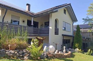 Einfamilienhaus kaufen in 87439 Kempten, Kempten - Großzügiges Einfamilienhaus mit traumhaft angelegtem Garten in begehrter Wohnlage von KE-Stiftallmey