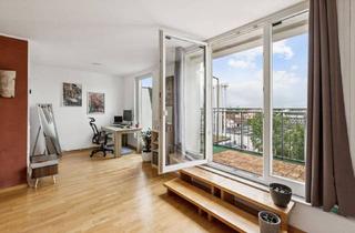 Wohnung kaufen in 13587 Berlin, Berlin - Attraktive, vermietete Dachgeschosswohnung mit großem Balkon