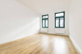 Wohnung kaufen in 04299 Leipzig, Leipzig - Stilvolles Wohnen für Singles oder Paare - 2-Zimmer-Altbauwohnung mit Balkon