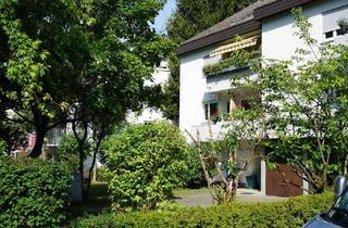 Wohnung kaufen in 79594 Inzlingen, „Lichtdurchflutete 2-Zimmer-DG Wohnung mit Süd-Loggia, Raumhöhe und traumhaftem Blick ins Grüne.“