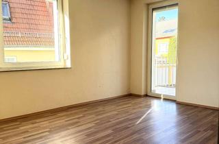 Wohnung kaufen in 70439 Stammheim, Jetzt schnell sein! 75 m² 3-Zimmer-Wohnung im Zentrum von Stammheim mit großem Potenzial.