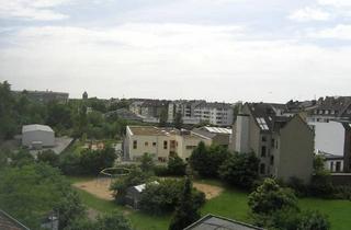 Wohnung mieten in 40219 Unterbilk, Modernisierte 2-Zimmer-Dachgeschosswohnung in Düsseldorf Unterbilk
