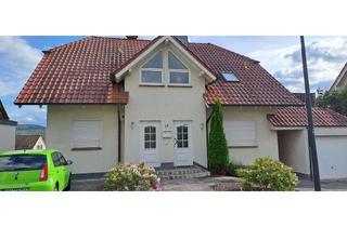Wohnung mieten in 59759 Arnsberg, Wohnen mit Charakter: 3-Zimmer-Dachgeschosswohnung in Arnsberg