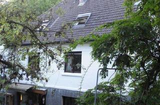 Wohnung mieten in Westfalenstrasse 269, 45276 Steele, Steele Nähe Ruhr und Grendplatz - gemütliche Altbauwohnung mit Balkon - von privat
