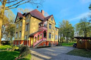 Villa kaufen in 07952 Pausa, *Exklusive Villa in parkähnlichen Garten und unverbaubaren Naturblick