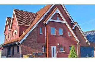 Anlageobjekt in Kirschbaumstraße, 26725 Borssum/Hilmarsum, Emden. Haus mit drei Wohneinheiten in ruhiger Wohnlage