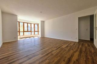 Wohnung kaufen in 85521 Ottobrunn, Großzügige 4,5-Zimmer-Wohnung in der Ortsmitte Ottobrunn