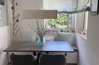 Wohnung kaufen in Oblatterwallstraße 10, 86153 Innenstadt, Stilvoll renovierte 3-Zimmer-Wohnung mit Wintergarten, Balkon, Aufzug & TG-Stellplatz in Bestlage