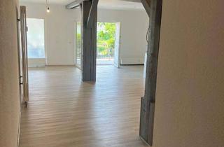 Wohnung mieten in Wörthstraße 40, 72535 Heroldstatt, Moderne 2,5-Zimmer-Wohnung mit Terrasse, Garten und Einbauküche – 90 m²