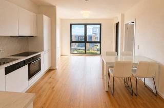 Wohnung mieten in 71229 Leonberg, Helle 2-Zimmer-Wohnung mit Loggia, EBK, TG-Stellplatz, Aufzug und Fernblick in Leonberg