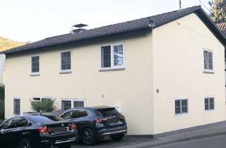 Haus kaufen in Talstraße 18, 53773 Hennef, Großes Haus mit viel Potenzial, 3 Wohnungen, sonnigem Baugrundstück & eigenem Bachlauf