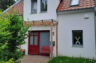 Haus mieten in 30459 Ricklingen, Charmantes Reihenhaus mit gehobener Innenausstattung und EBK in Hannover Alt-Ricklingen
