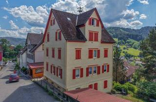 Anlageobjekt in 78713 Schramberg, Kapitalanlage mit traumhaftem Schwarzwaldblick! Mehrfamilienfamilienhaus mit 4 Einheiten!