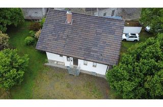 Einfamilienhaus kaufen in Josefsbrunnen 1, 88339 Bad Waldsee, Bad Waldsee - Einfamilienhaus in sonniger Lage mit Balkon, Einliegerwohnung, 2 Garagen und zusätzlich ausbaubarem Dachgeschoss in 88339 Bad Waldsee-Enzisreute