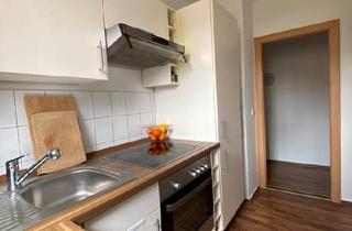 Wohnung kaufen in 99096 Erfurt, Erfurt - schöne 2-Zimmer Wohnung im 1. OG mit Balkon *provisionsfrei*
