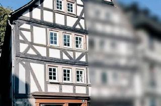 Doppelhaushälfte kaufen in 35683 Dillenburg, Dillenburg - Fachwerk Doppelhaushälfte in Dillenburg