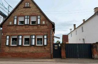 Haus kaufen in 76872 Steinweiler, Steinweiler - Haus mit Einliegerwohnung zu verkaufen