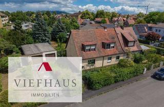 Einfamilienhaus kaufen in 97318 Kitzingen, Kitzingen - Ihr neues Zuhause mit großem Garten - Einfamilienhaus mit Garage und Nebengebäuden auf 632 m² Grundstück