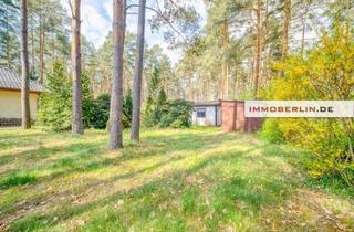 Grundstück zu kaufen in 16775 Löwenberger Land, IMMOBERLIN.DE - Wunderbares Baugrundstück mit Wochenendbungalows in naturschöner & ländlicher Lage