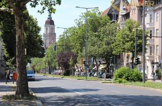 Wohnung kaufen in 12159 Friedenau, Kapitalanlage mit Charme – Vermietete Altbauwohnung in begehrter Lage