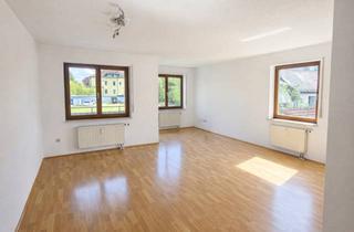 Wohnung kaufen in Franz-Beer-Weg, 88682 Salem, Lichtdurchflutete 3-Zimmer Etagenwohnung in Salem mit idyllischem Balkonblick und Carpot