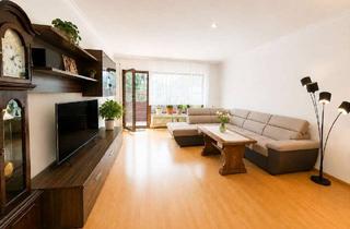 Wohnung kaufen in 63179 Obertshausen, Erdgeschoss. 3 helle Zimmer. Balkon. Ruhige Lage.