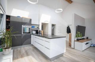 Wohnung kaufen in Wiener Straße 24b, 94032 Innstadt, Außergewöhnliche Design-Dachgeschosswohnung mit hochwertiger Ausstattung in der Innstadt