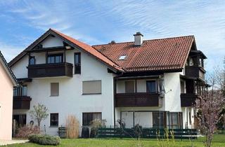 Wohnung kaufen in 83395 Freilassing, 2-Zimmer-Dachgeschosswohnung mit Westbalkon in Freilassing