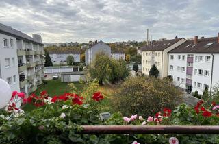 Wohnung kaufen in 71032 Böblingen, 3-Zimmer-Wohnung mit ausgebauten Dachboden Nähe oberer See