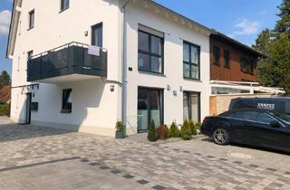 Wohnung mieten in 85630 Grasbrunn, In den Sommer - In den Garten! 3-Zi.-Wohnung mit Balkon + eigener Garten in Neukeferloh zum 01.09.