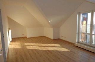 Wohnung mieten in Hauptstraße 15, 01640 Coswig, Willkommen Zuhause: Gemütliche 2-Zim.-Dachgeschosswohnung