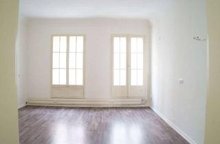 Wohnung mieten in 53111 Bonn, Großzügige Altbauwohnung in Bonn-Zentrum mit teilüberdachter Terrasse und flexiblem Grundriss