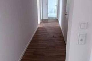 Wohnung mieten in 68229 Friedrichsfeld, Charmante 2 Zimmer-Dachgeschosswohnung in Mannheim-Friedrichsfeld -frisch renoviert