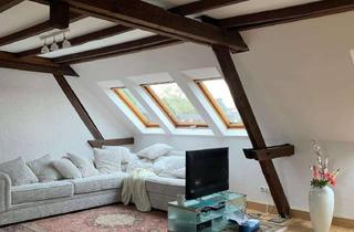 Wohnung mieten in Düsseldorfer Straße 280d, 47809 Linn, Stylische Dachgeschosswohnung als Teil einer Hofanlage in Gellep-Stratum