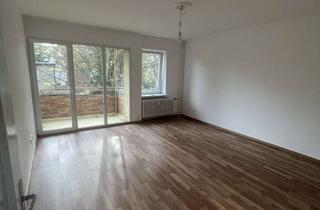 Wohnung mieten in Kaiser-Wilhelm-Straße 21-23, 12247 Lankwitz, Moderne 2-Zimmer-Wohnung mit Einbauküche und Balkon