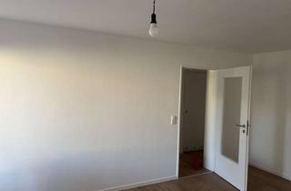 Wohnung mieten in 86167 Lechhausen, Zuhause mit 2 Zimmern und Balkon in Augsburg