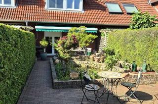 Reihenhaus kaufen in 19061 Krebsförden, PROVISIONSFREI Möbliertes Reihenhaus mit Südterrasse, Gartenidylle & ausgebautem Wohnkeller