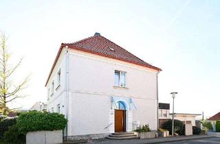 Mehrfamilienhaus kaufen in 49328 Melle, Saniertes Mehrfamilienhaus mit 3 Wohneinheiten auf schönem Grundstück in Melle-Riemsloh!