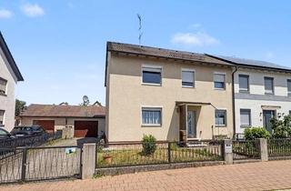 Haus kaufen in 90552 Röthenbach, Ein Zuhause mit Zukunft: DHH mit Potenzial in Röthenbach a.d. Pegnitz
