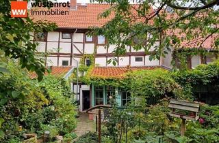 Mehrfamilienhaus kaufen in 38828 Wegeleben, Historisches Mehrfamilienhaus im Zentrum von Wegeleben - ideal als Handwerkerobjekt, für Investoren