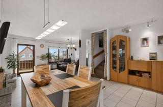 Doppelhaushälfte kaufen in 75305 Neuenbürg, Doppelhaushälfte mit Balkon, Garten und Garage in Arnbach