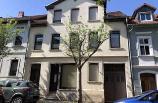 Mehrfamilienhaus kaufen in Ackerwand 20, 99510 Apolda, APOLDA Mehrfamilienhaus mit Toreinfahrt / Garage, Innenhof sowie Nebengelaß unweit vom Stadtzentrum