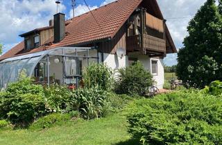 Mehrfamilienhaus kaufen in 82140 Olching, Sehr geschmackvoll modernisiertes Mehrfamilienhaus in Grasslfing: 2 Wohneinheiten & großer Garten“