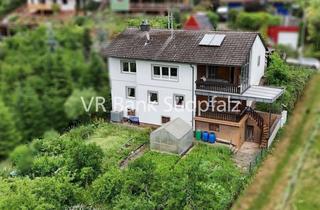Haus kaufen in 76857 Dernbach, Traumhafter Weitblick in Dernbach – Zuhause mit Platz und Potenzial