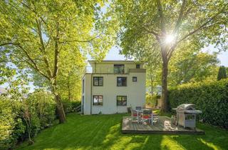 Haus kaufen in 82319 Starnberg, Modernes Familienhaus mit Kamin, Dachterrasse und eingewachsenem Garten in Starnberg