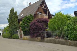 Haus kaufen in 89331 Burgau, Zweifamilienhaus, Garage und Carportmit wunderschönem Garten
